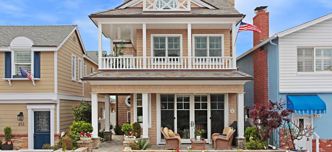  Coastal Real Estate Guide