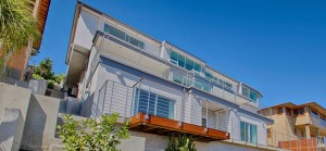 The architect’s love for contemporary style shows in the design approach of this Laguna Beach home.