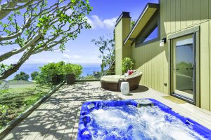 Deck_Jacuzzi_View_1