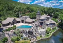 Derek Jeter Lowers Price on Family Castle